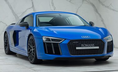 Audi R8 V10 PLUS 9