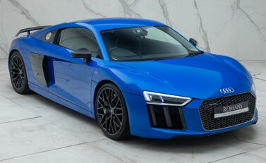 Audi R8 V10 PLUS 11