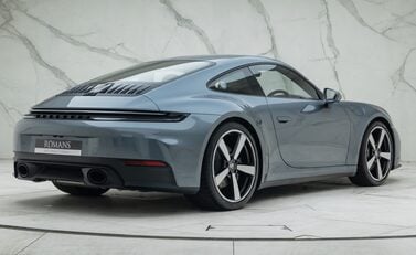 Porsche 911 Carrera T (992.2) 3