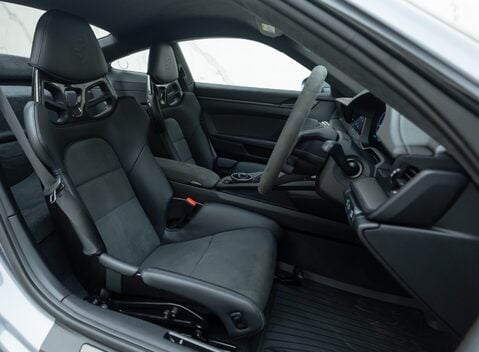 Porsche 911 Carrera T (992.2) 11