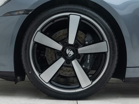 Porsche 911 Carrera T (992.2)