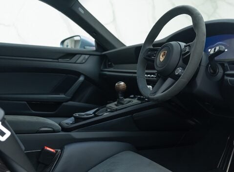 Porsche 911 Carrera T (992.2) 10