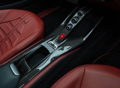 Ferrari 812 Superfast 22