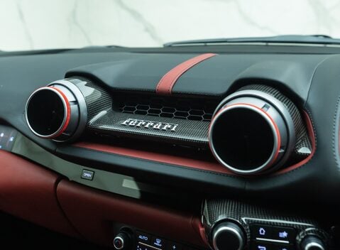 Ferrari 812 Superfast 18