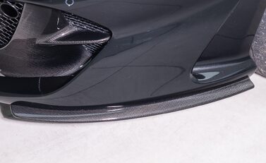 Ferrari 812 Superfast 30