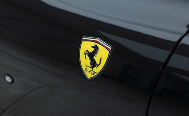 Ferrari 812 Superfast 33