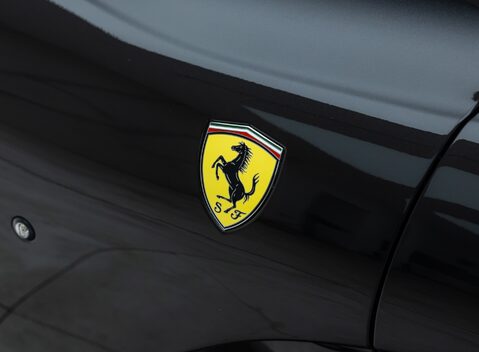 Ferrari 812 Superfast 33