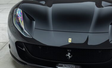 Ferrari 812 Superfast 28