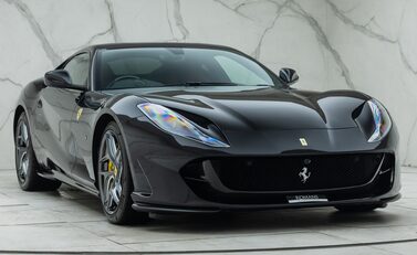 Ferrari 812 Superfast 6