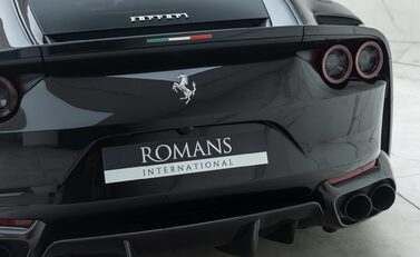 Ferrari 812 Superfast 29