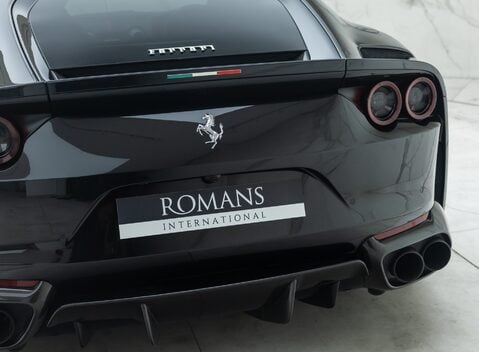 Ferrari 812 Superfast 29