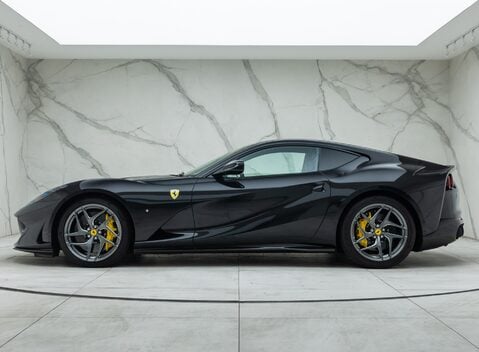 Ferrari 812 Superfast 2