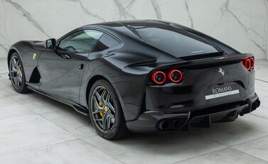 Ferrari 812 Superfast 9