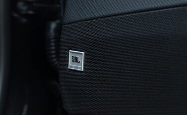 Ferrari 812 Superfast 26