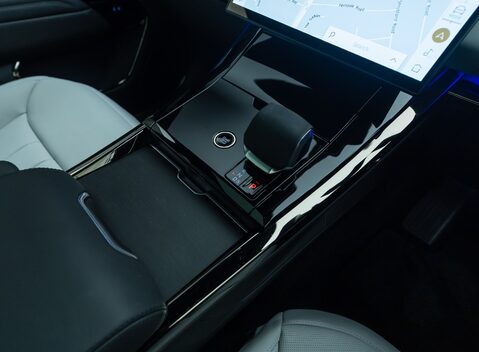 Land Rover Range Rover Sport P460e AUTOBIOGRAPHY 24