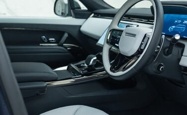 Land Rover Range Rover Sport P460e AUTOBIOGRAPHY 13