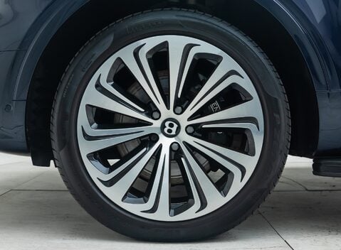 Bentley Bentayga V8 First Edition 32