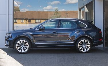 Bentley Bentayga V8 First Edition 3