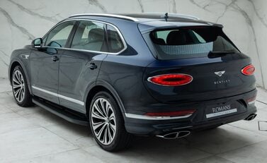Bentley Bentayga V8 First Edition 12