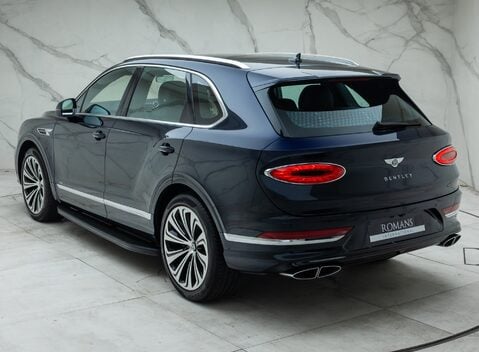 Bentley Bentayga V8 First Edition 12