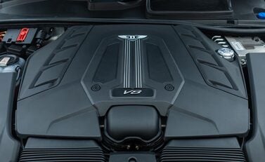 Bentley Bentayga V8 First Edition 39