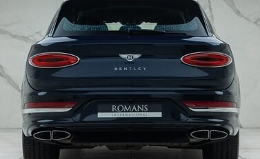 Bentley Bentayga V8 First Edition 8