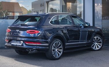 Bentley Bentayga V8 First Edition 4