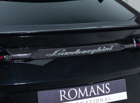 Lamborghini Urus PERFORMANTE 44