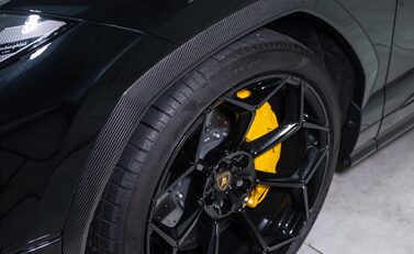 Lamborghini Urus PERFORMANTE 38