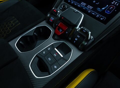 Lamborghini Urus PERFORMANTE 27