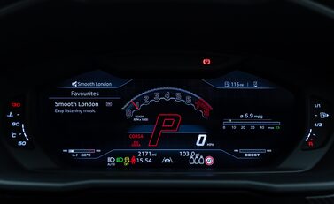 Lamborghini Urus PERFORMANTE 23