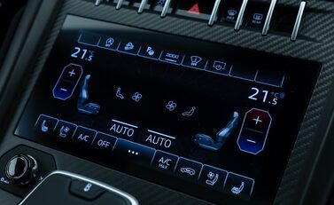 Lamborghini Urus PERFORMANTE 26