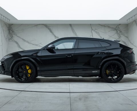 Lamborghini Urus PERFORMANTE 