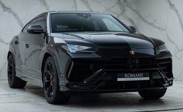 Lamborghini Urus PERFORMANTE 9