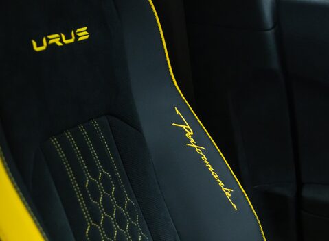 Lamborghini Urus PERFORMANTE 15