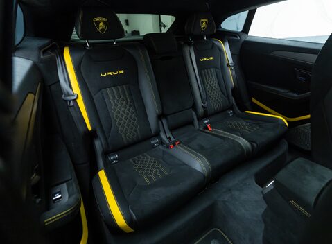 Lamborghini Urus PERFORMANTE 18