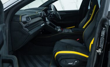 Lamborghini Urus PERFORMANTE 20