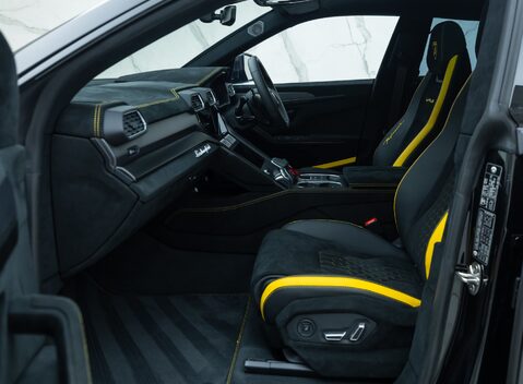 Lamborghini Urus PERFORMANTE 20