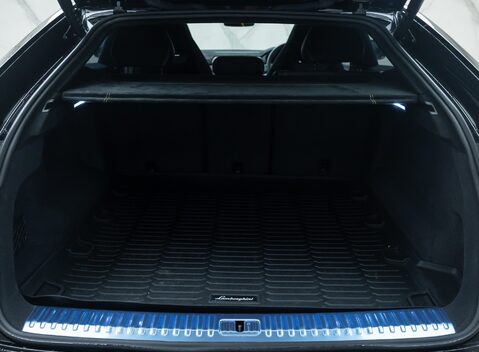 Lamborghini Urus PERFORMANTE 53