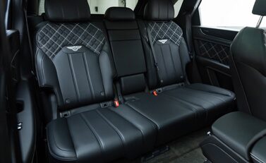 Bentley Bentayga V8 First Edition 18