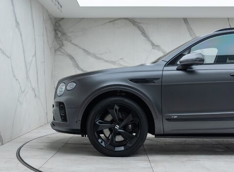 Bentley Bentayga V8 First Edition 39