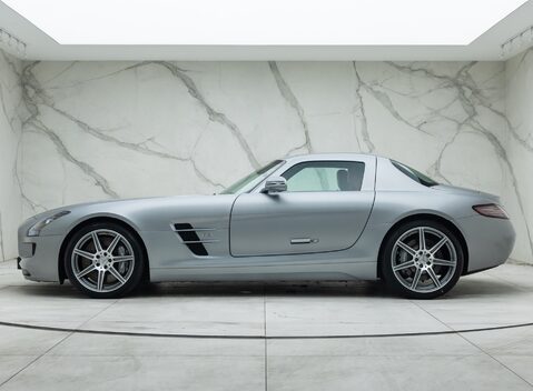 Mercedes-Benz SLS AMG 7