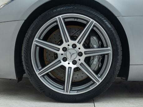 Mercedes-Benz SLS AMG