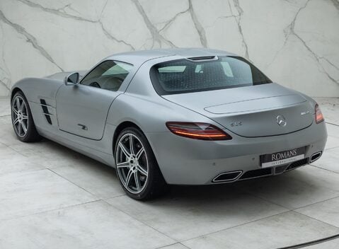 Mercedes-Benz SLS AMG 15