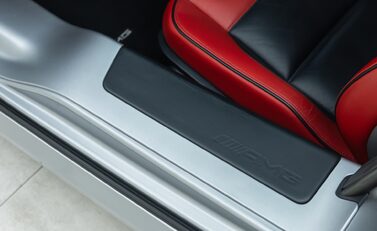 Mercedes-Benz SLS AMG 26