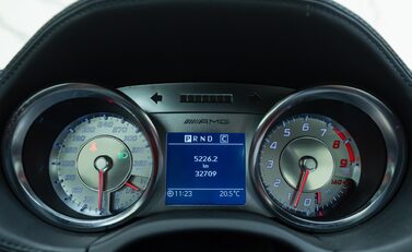 Mercedes-Benz SLS AMG 21