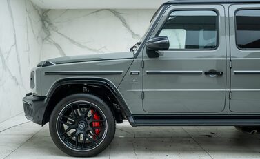 Mercedes-Benz G Class AMG G 63 CARBON EDITION 45