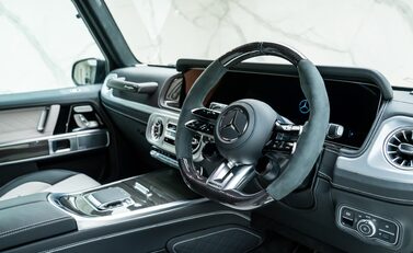 Mercedes-Benz G Class AMG G 63 CARBON EDITION 13
