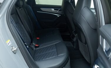 Audi RS6 AVANT PERFORMANCE 17