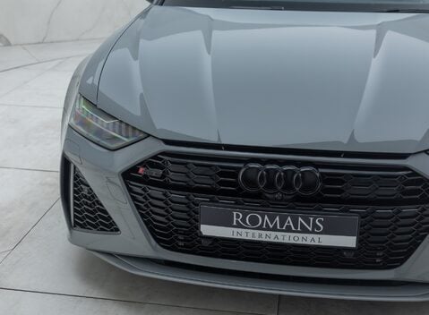 Audi RS6 AVANT PERFORMANCE 28